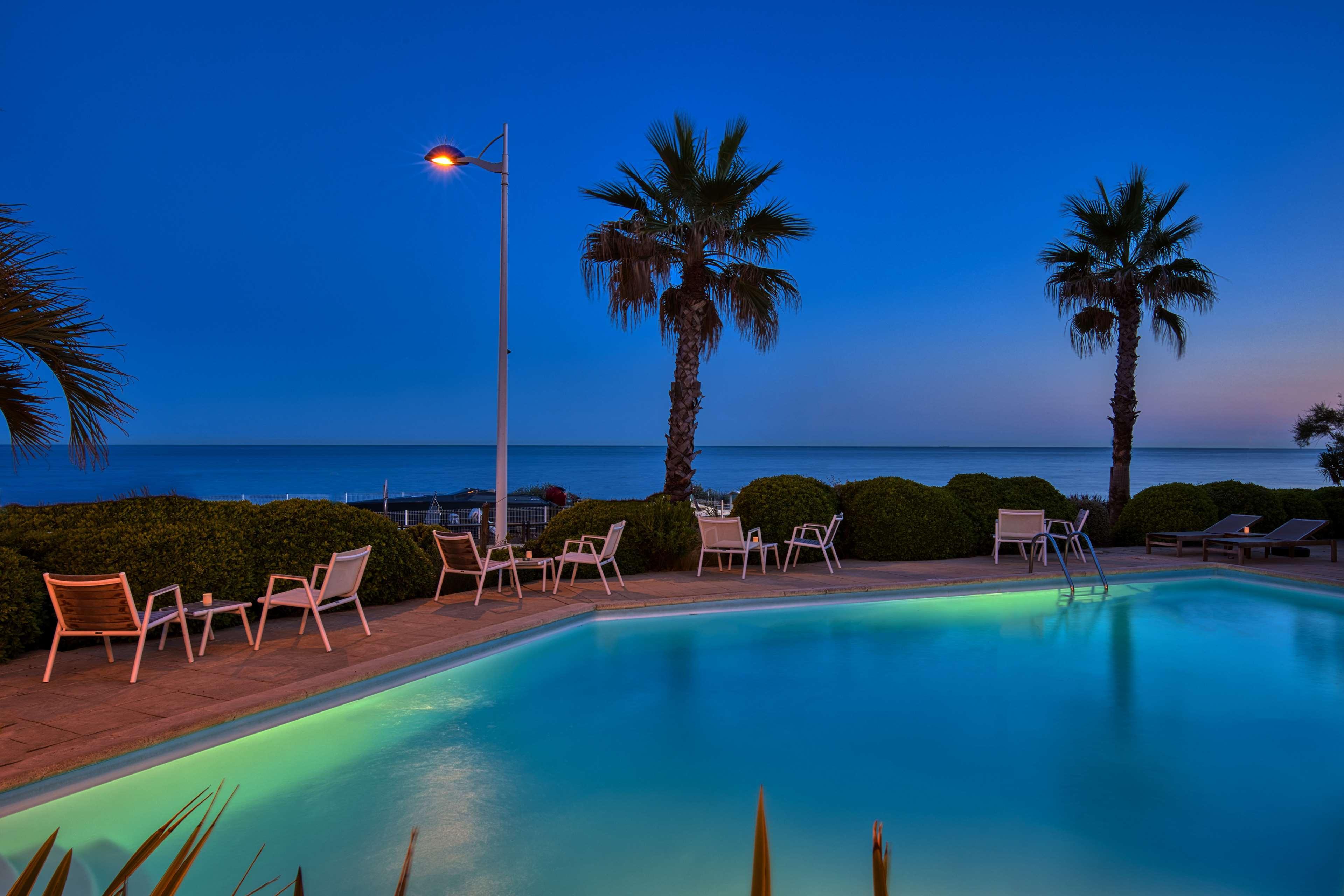 Hotel Paradou Mediterranee, BW Signature Collection By Best Western Соссе-ле-Пен Екстер'єр фото
